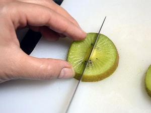 獼猴桃怎么吃美容?獼猴桃對(duì)皮膚有什么好處