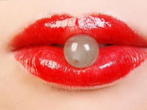 嘴唇發(fā)黑是什么原因？嘴唇發(fā)黑怎么治療？