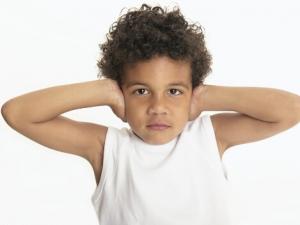 耳朵流水有臭味怎么辦?耳朵流水用什么藥?