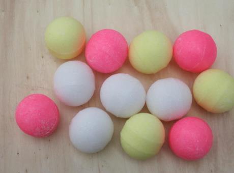 使用樟腦丸應注意什么？樟腦丸對人有害嗎