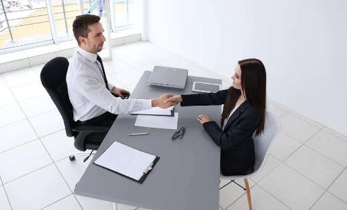 面試時三方面著手 巧妙回答主考官最后問題