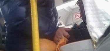 ����܇��Ư�����ӵĴ����Ͼ�Ȼ���F��һֻ���˵����i��(�D)