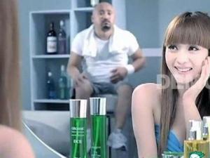 柳巖廣告遭央視拒播 網友炮轟果然雷人重口味