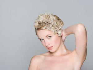 怎樣防止洗頭時掉發？月經期間可以洗頭嗎