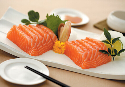 �����~������-�������~��ע�����