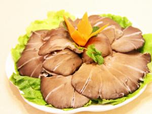 平菇炒肉片怎么做好吃?平菇的功效