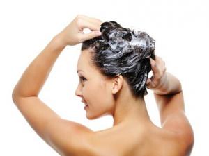 嬰兒能天天洗頭嗎？多久洗一次頭最好？