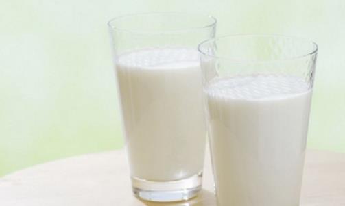 什么時候喝牛奶最容易長高 喝牛奶促長高最佳時間