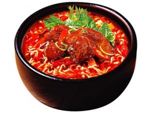 怎么固定泡面蓋紙?巧妙固定泡面蓋紙的方法