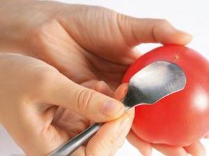 西紅柿怎么去皮？西紅柿去皮方法，怎樣給西紅柿去皮妙招