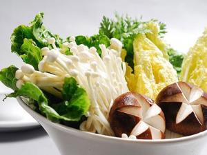 蔬菜蟲眼多就說明沒有農(nóng)藥嗎？挑選蔬菜的注意事項