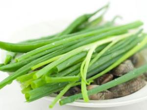 炒菜時怎樣利用蔥調味?做菜如何放蔥的小竅門