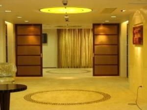 除地毯上的湯汁、紅酒、可樂、墨水、咖啡等污漬