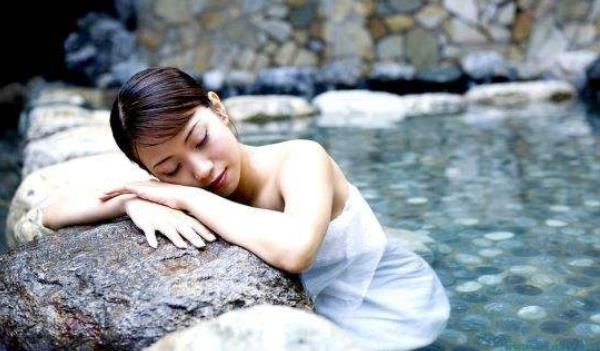 �ݜ�Ȫ�r��ΰl(f��)����Ȧ���Ҹ� �m���ݜ�Ȫ�r�l(f��)�ĺ�������Ȧ�İ�