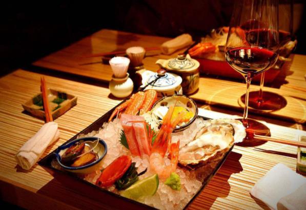 海鮮和紅酒會過敏嗎?海鮮和紅酒一起吃會得痛風(fēng)嗎