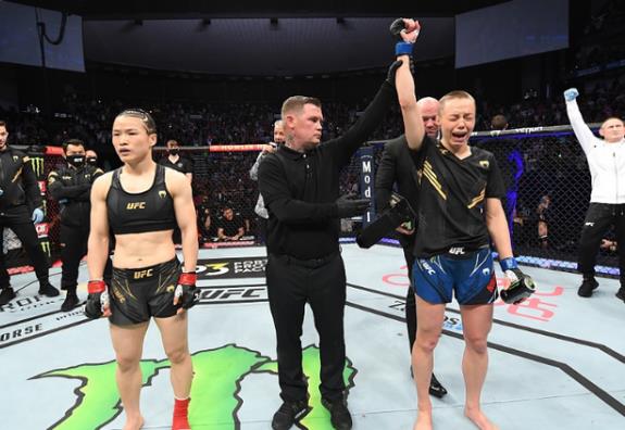 ���������_˹KO�������o���l��UFC����������������ʽ�ؑ�ʧ��