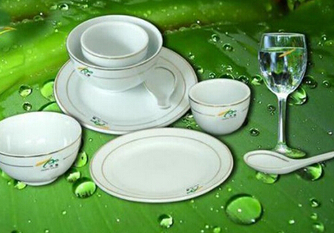 開(kāi)水燙碗能消毒嗎?如何辨別不合格消毒餐具?