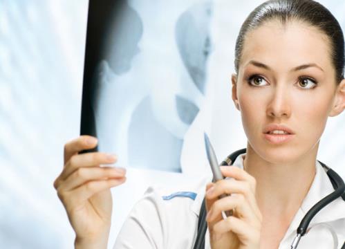 月經期痛經該怎么辦？引起痛經的原因是什么