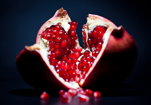 吃石榴的好處-石榴應(yīng)該怎么挑選？