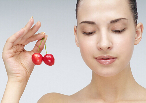 混合性皮膚用什么洗面奶？混合性皮膚怎么保養(yǎng)？