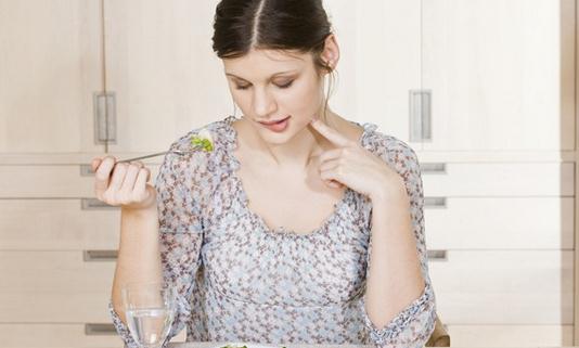 控制食欲的絕招：每周稱體重