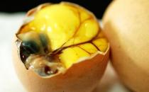 雞胚蛋有營養(yǎng)嗎？吃雞胚蛋應注意什么