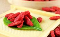 枸杞子泡水喝補腎嗎？枸杞子怎么吃最補腎