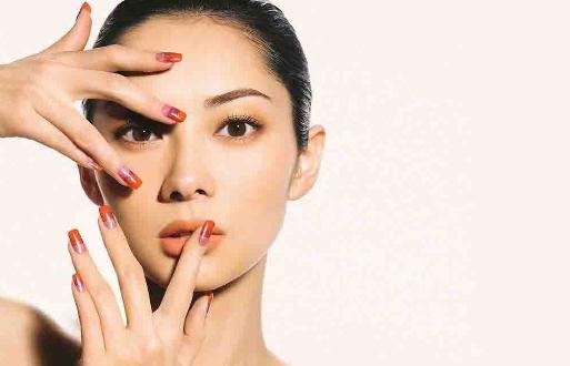 換季干性皮膚首選油包水護(hù)膚