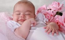 寶寶怕生怎么辦？如何幫助寶寶交往？