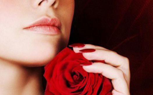 俯臥會導致皮膚松弛？松弛皮膚的真相