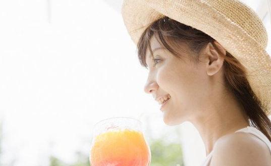 洗發(fā)需要注意什么？洗發(fā)前別忘梳順頭發(fā)