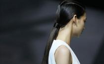 低馬尾怎么捆才不會顯老土？