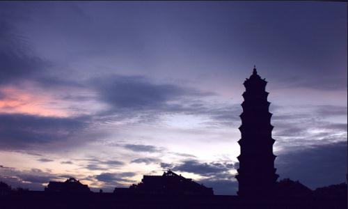 龍泉塔的神秘傳說