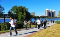 跑步數分鐘與長跑同效助長壽