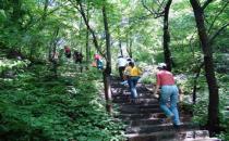 常爬山降低患心臟病風(fēng)險(xiǎn)