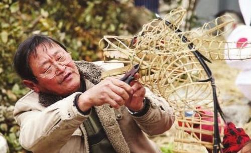 將要失傳的手工藝，扎龍頭
