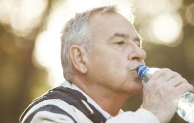 60歲老人的養(yǎng)生保健方法