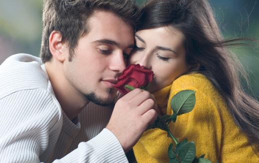 很多情侶都會(huì)犯的錯(cuò)誤：話總是說到一半