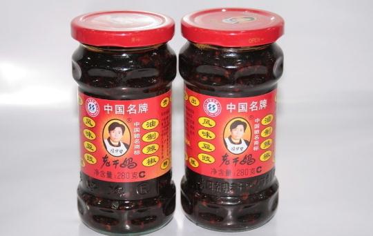 老干媽也能做美味佳肴?老干媽辣醬排骨的做法