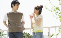 男人說謊時的四大面部特征