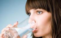 上班族怎么健康喝水 飲水機的千滾水能喝嗎？