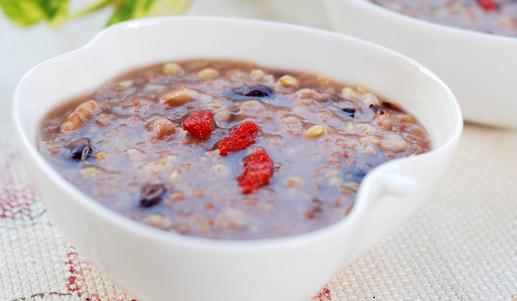 各地習(xí)俗很不同 臘八時節(jié)各地區(qū)都吃什么