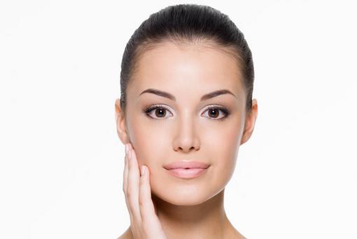 4個護膚小動作 按出光感美人肌