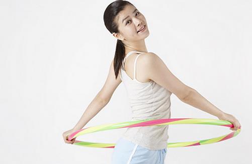 呼啦圈減肥 搖出好身材