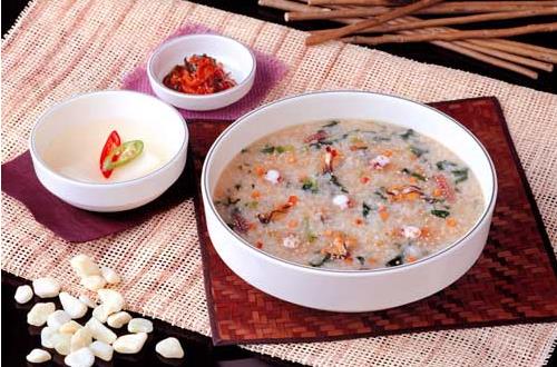 九款養(yǎng)顏祛斑粥 調養(yǎng)美麗女人