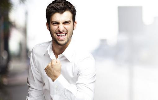 嘴唇太干怎么辦?