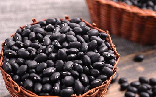 男性更年期吃什么好？女性更年期吃什么好？