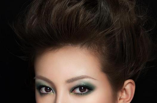 頭發干枯需要吃哪些食物補