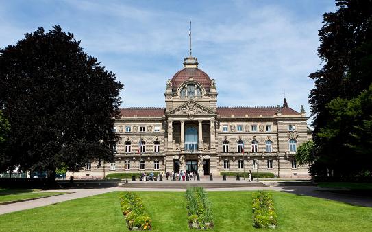 島斯特拉斯堡去體驗歡樂圣誕節