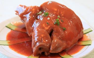 【豬頭肉】_營養(yǎng)價(jià)值,功效與作用,怎么吃,做法大全,適用人群,食用禁忌